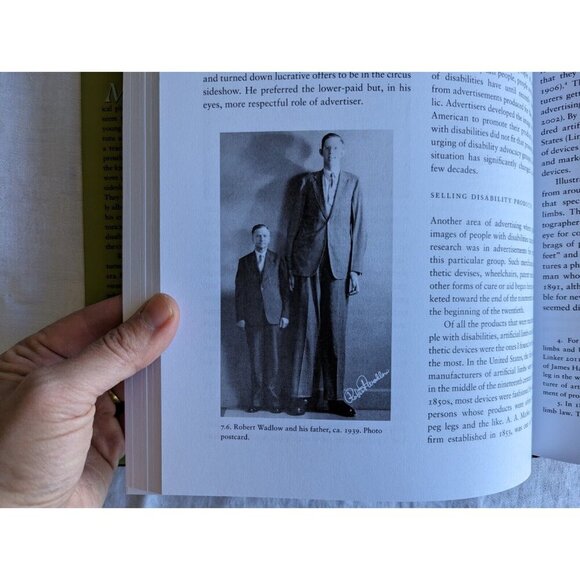 Picturing disability, R Bogdan 1st edition Hardcover book LIKE NEW - Picture 7 of 11